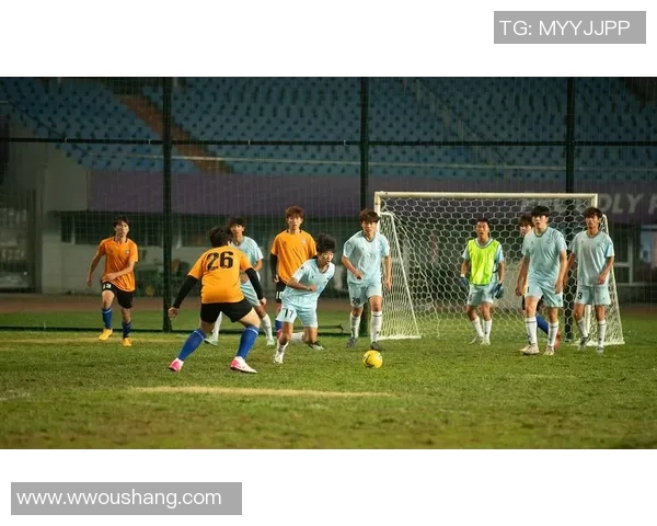 足球明星传奇合影照片展现绿茵场上的辉煌瞬间与友谊的永恒纽带 足球明星传奇合影照片展现绿茵场上的辉煌瞬间与友谊的永恒纽带