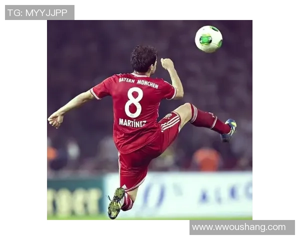 足球明星阿罗精彩瞬间集锦展现其无与伦比的球场魅力与风采 足球明星阿罗精彩瞬间集锦展现其无与伦比的球场魅力与风采